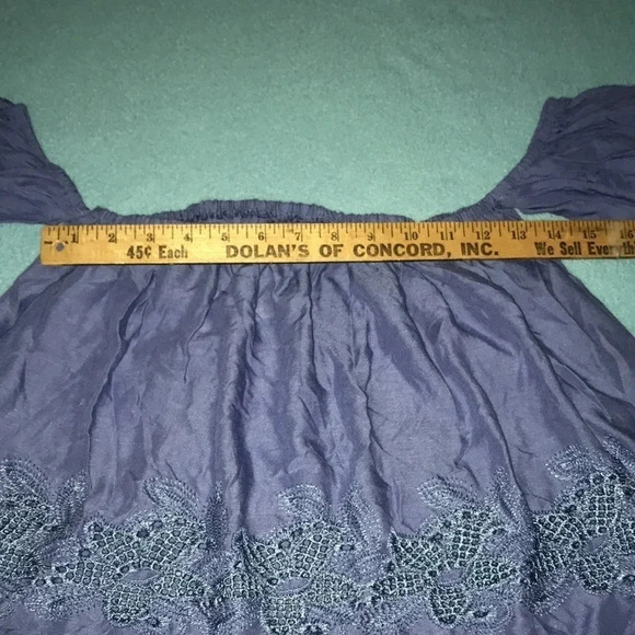 QED LONDON embroidered eyelet bell sleeves off shoulder or not blue NEW size S - Picture 7 of 7
